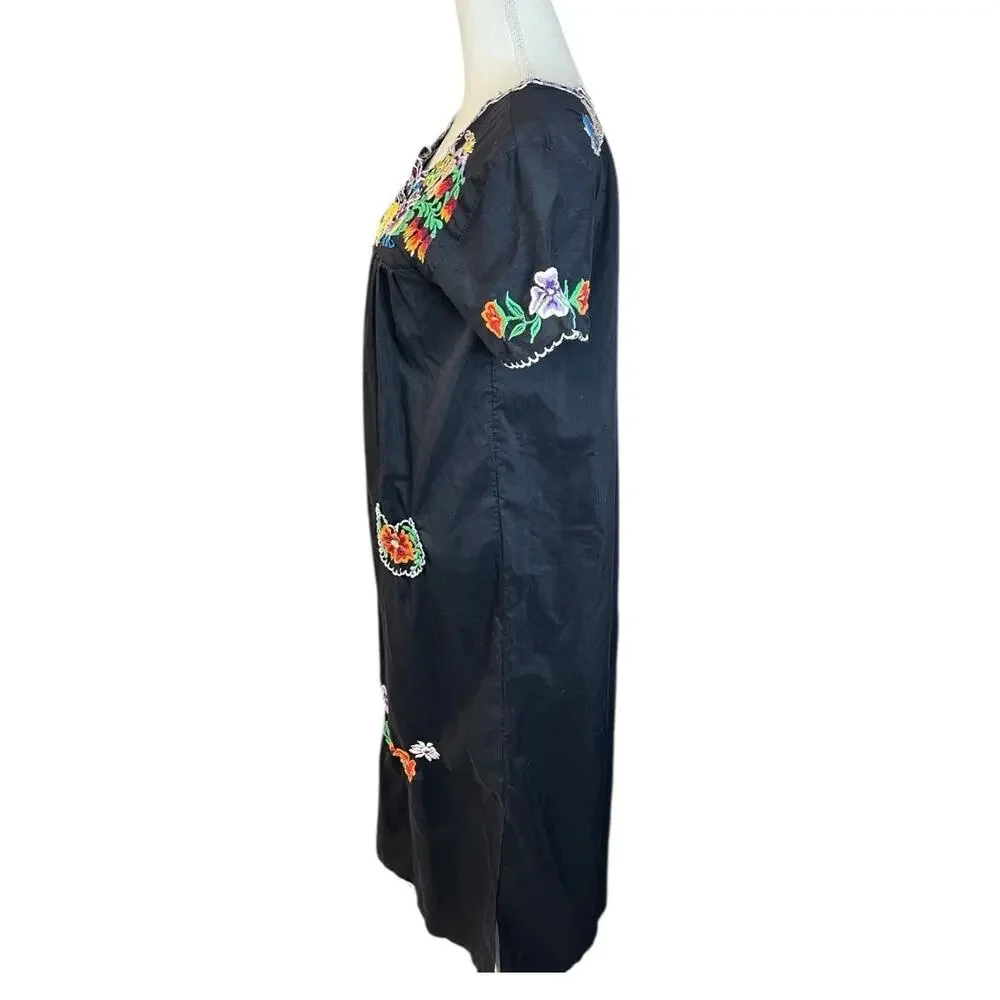 Vintage Hispanic maxi dress black Peru traditional embroidered cotton
